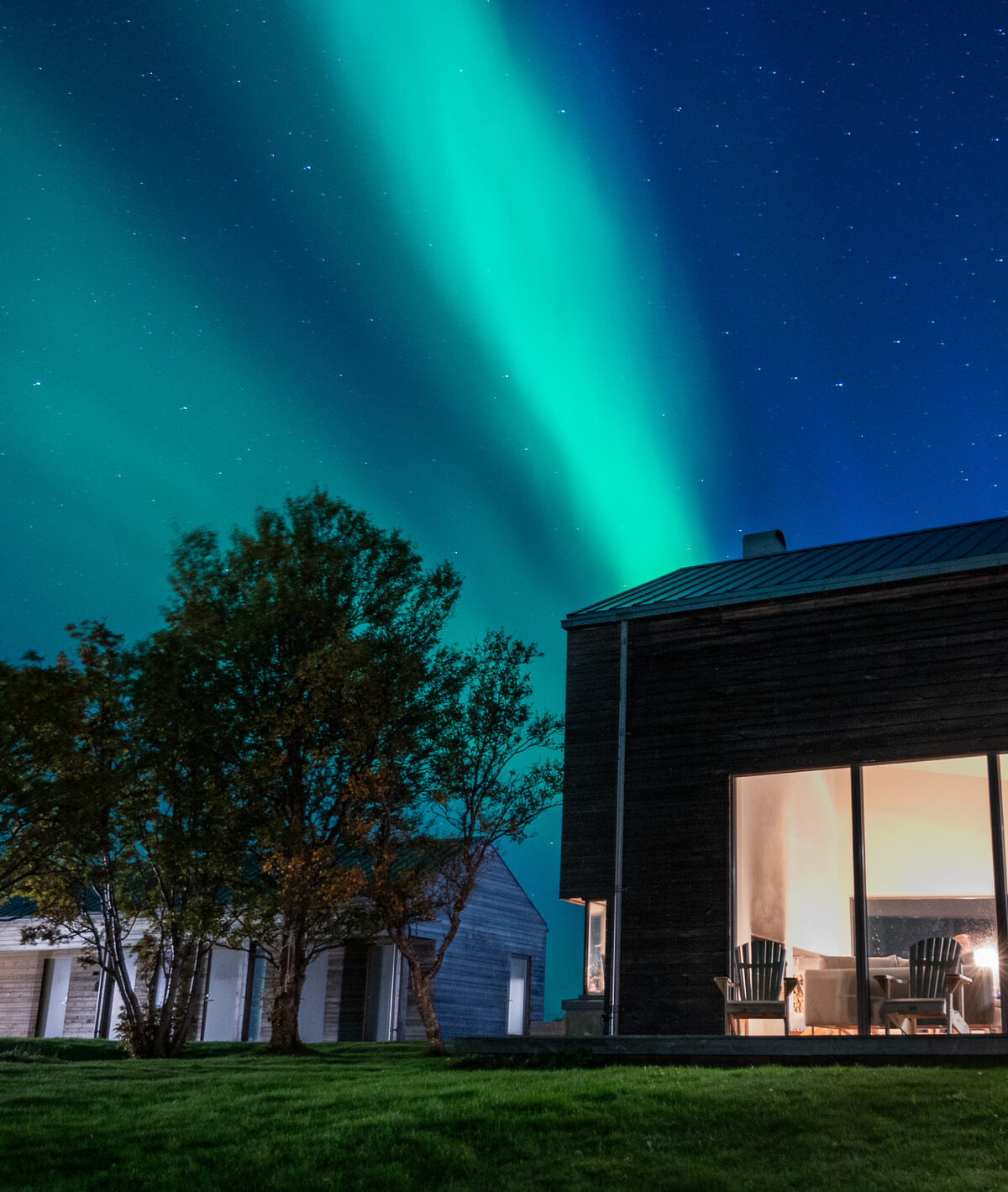 Aurora Over the House — Skagenhaugen