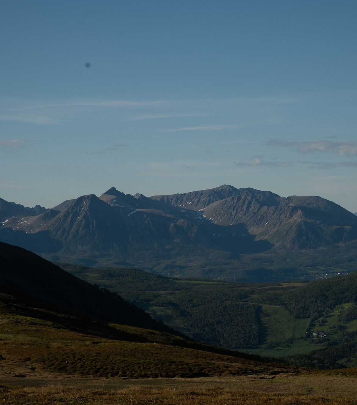Green Valley, Sharp Peaks